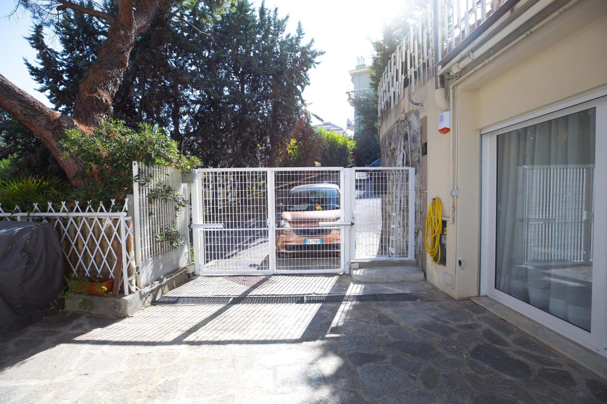 La Casetta - Gaslini E Boccadasse - Private Parking & Garden Genova